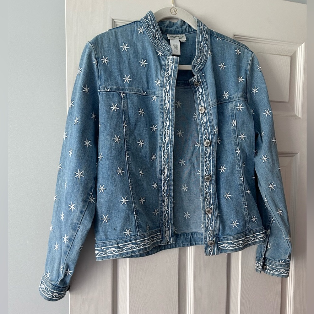 Coldwater creek blue denim jacket with beautiful white embroidery size small